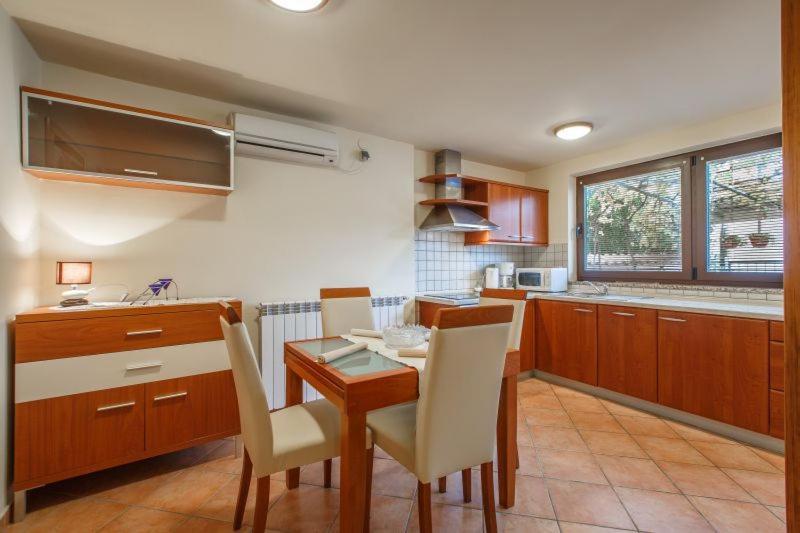 Apartmani Gilda Vrsar Exteriér fotografie
